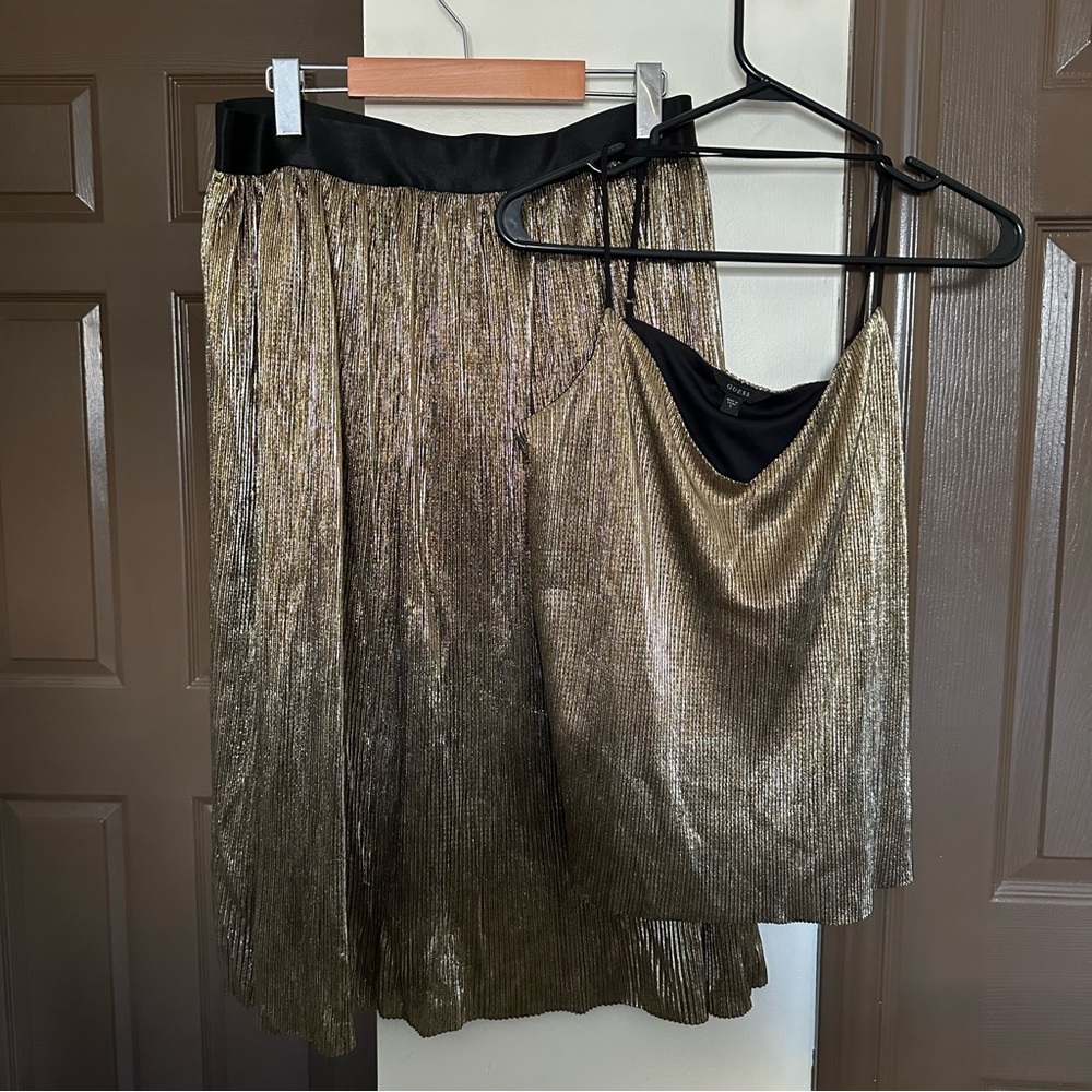 Guess Elegant Gold Pleated Skirt Tank Set